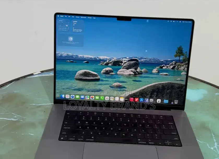 New Laptop Apple MacBook Pro 2021 M1 32GB Apple M1 Pro SSD 1T