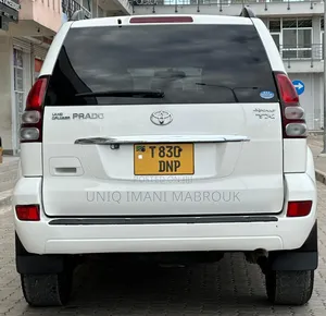 Toyota Land Cruiser Prado 2006 White