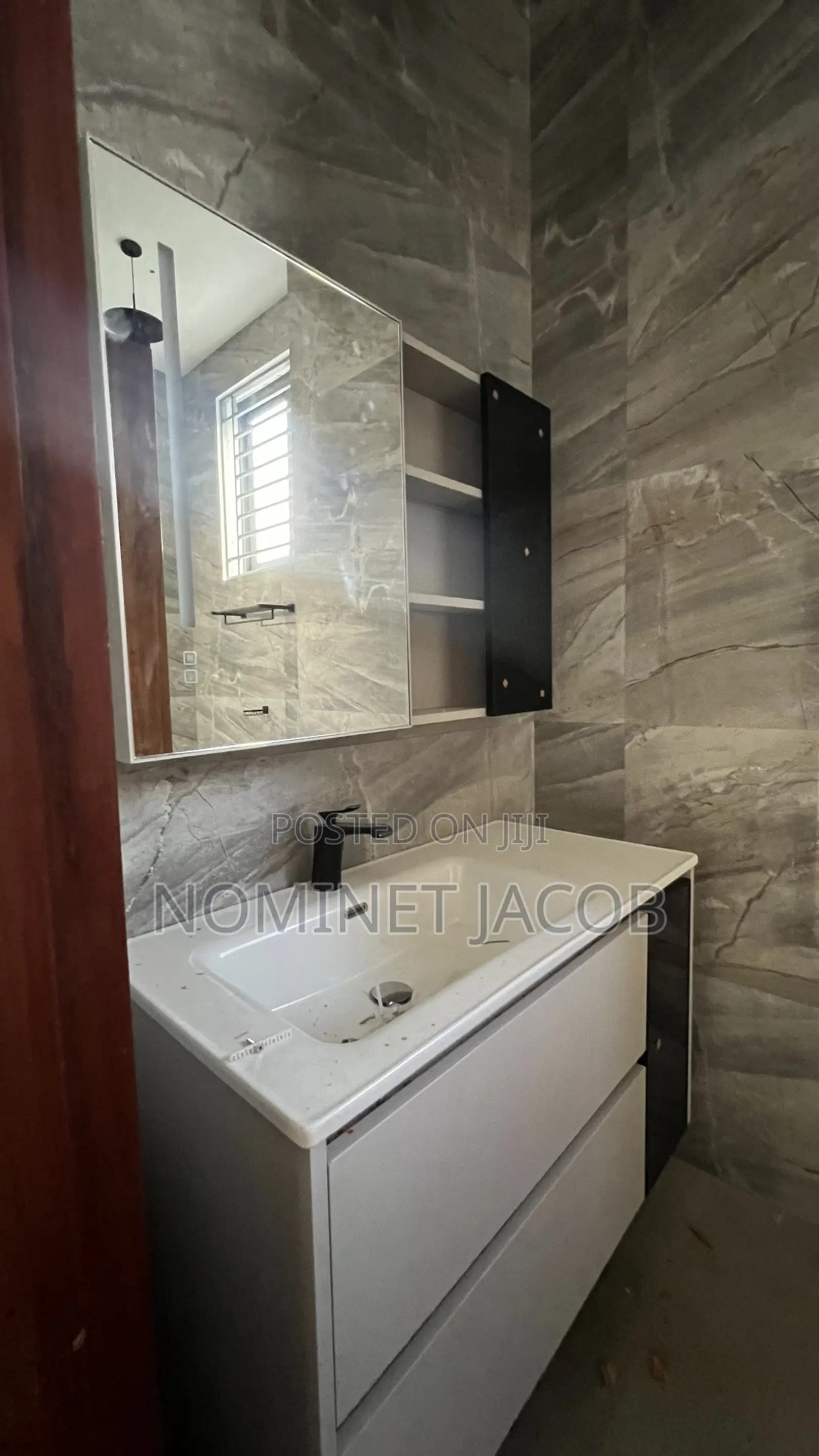 Furnished 6bdrm House in Bahari Beach Dar Es, Kunduchi for sale