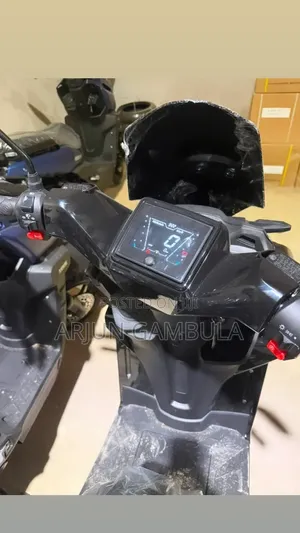 New TVS Apache RTR 160 2V 2021 Brown