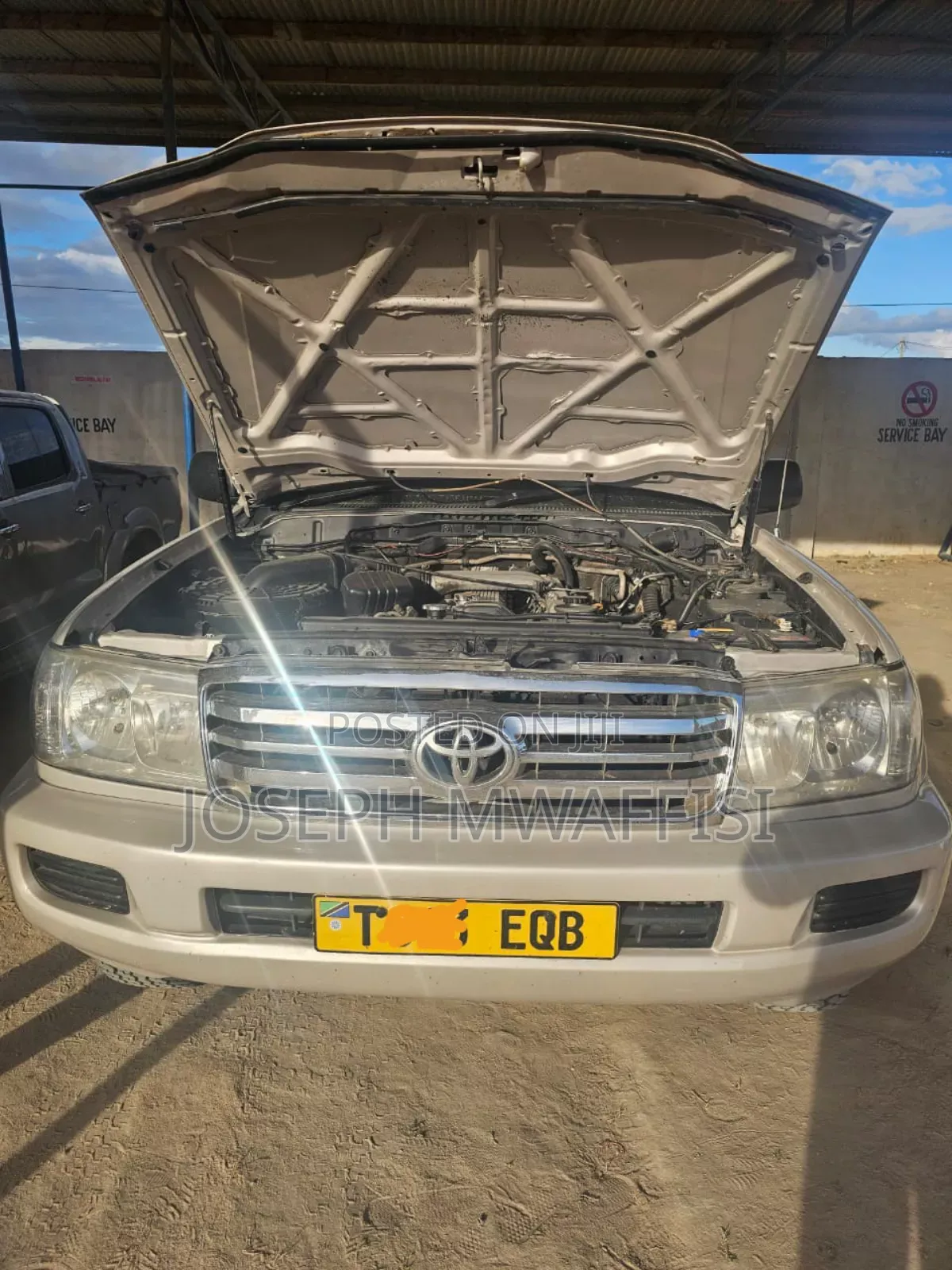 Toyota Land Cruiser 100 4.2 2006 White