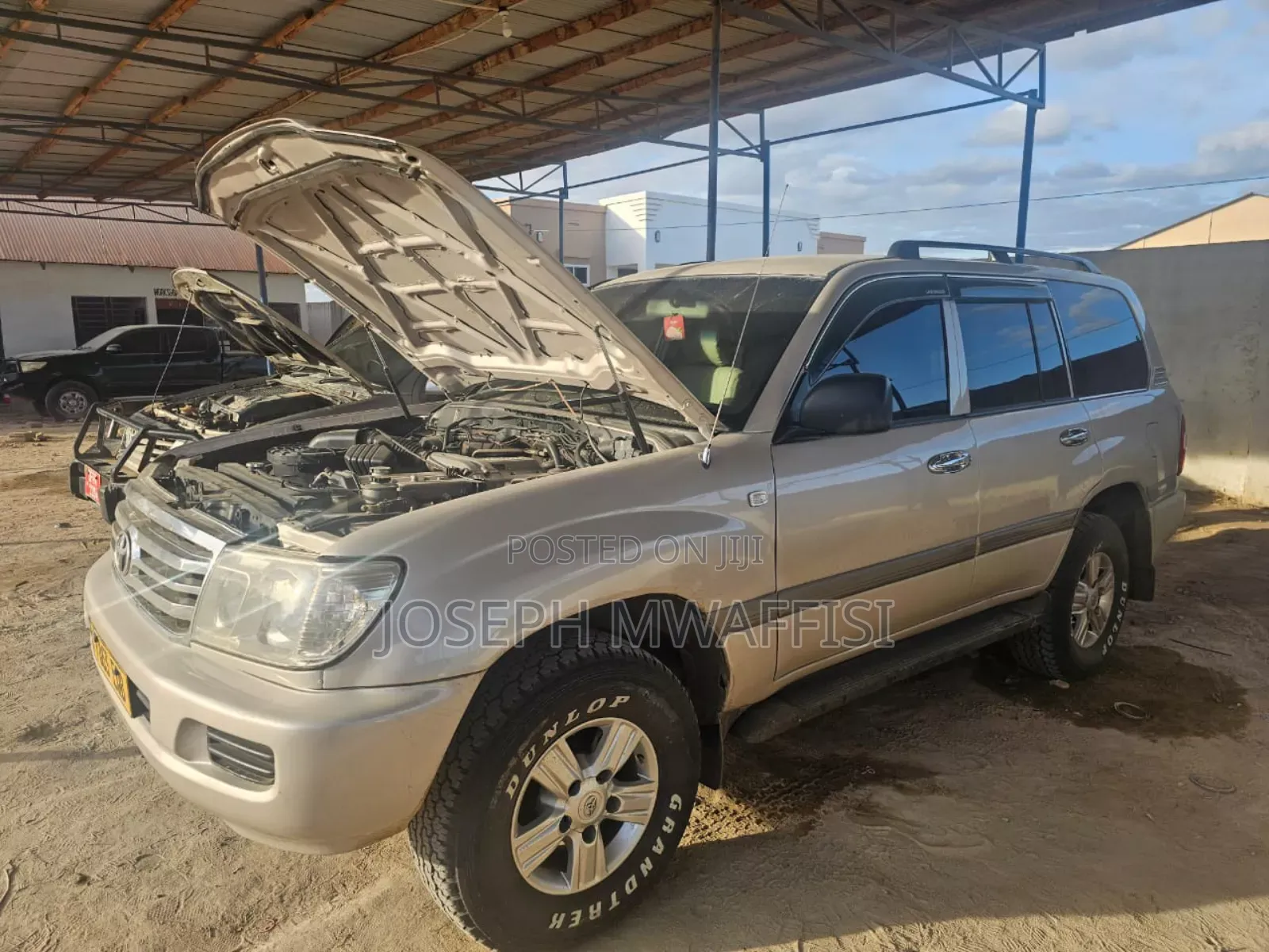 Toyota Land Cruiser 100 4.2 2006 White