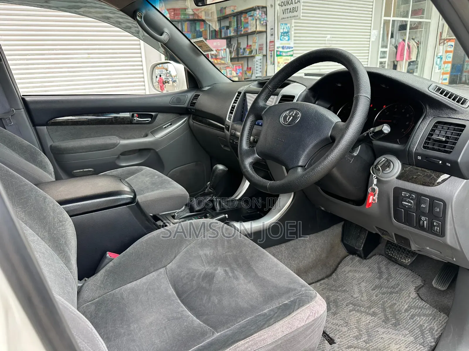 Toyota Land Cruiser Prado 2006 White