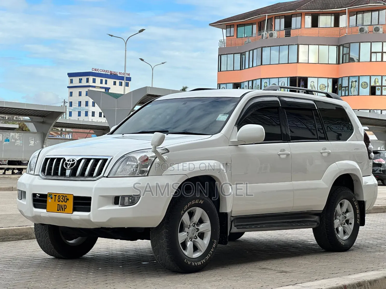 Toyota Land Cruiser Prado 2006 White