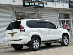 Toyota Land Cruiser Prado 2006 White