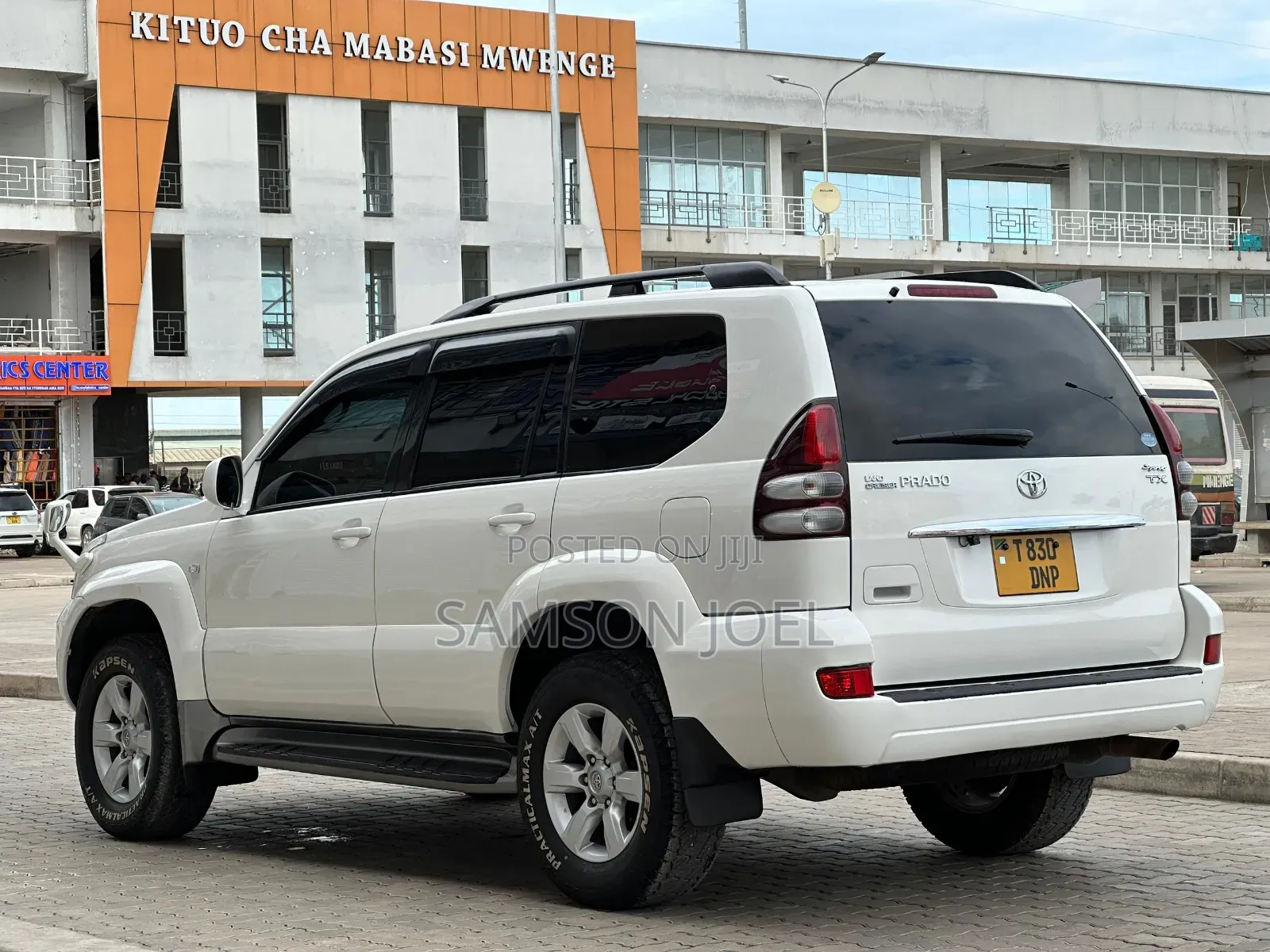 Toyota Land Cruiser Prado 2006 White