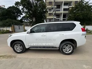 Toyota Land Cruiser Prado 2010 White