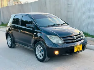 Toyota IST 2004 Black