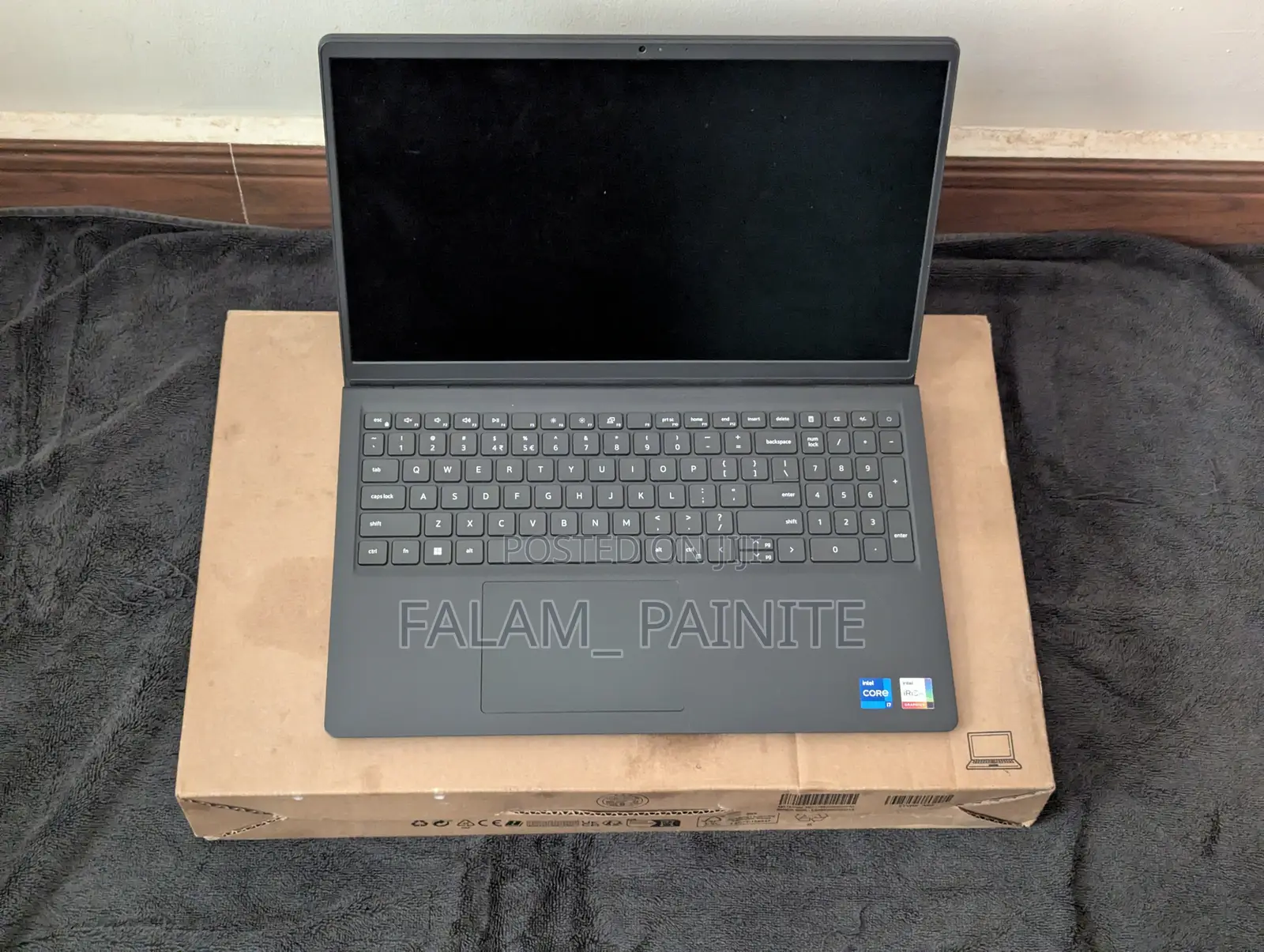 Laptop Dell Vostro 3520 16GB Intel Core i7 HDD+SSD 512GB