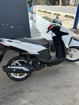 New Honda CB 2025 White