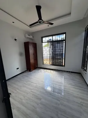 4bdrm House in Goba for sale