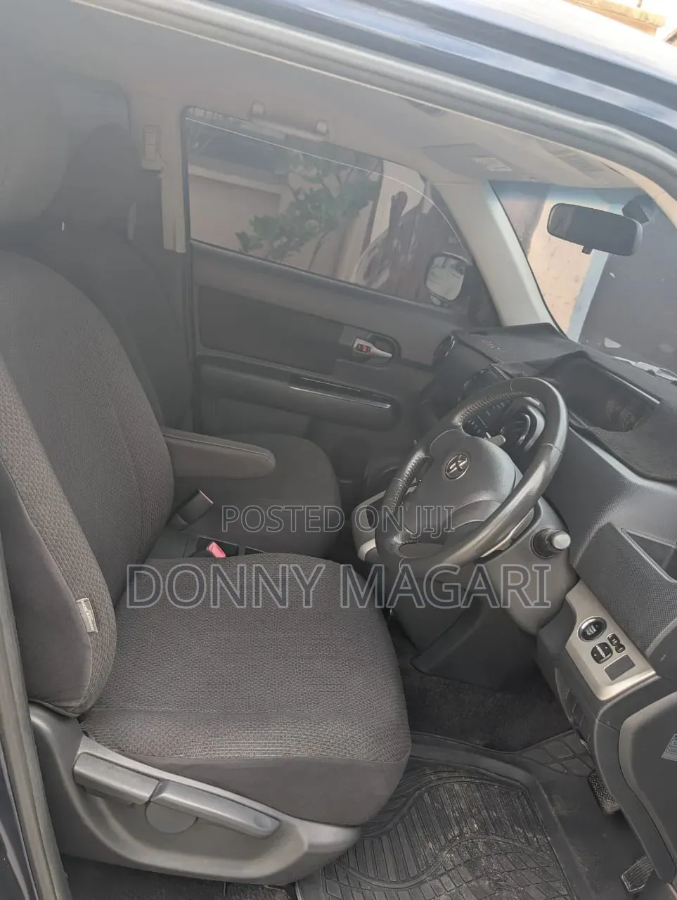 Toyota Corolla Rumion 2010 Black