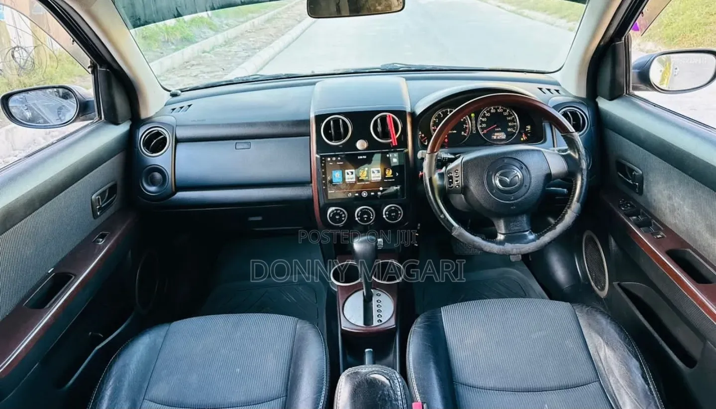 Mazda Verisa 2009 Black