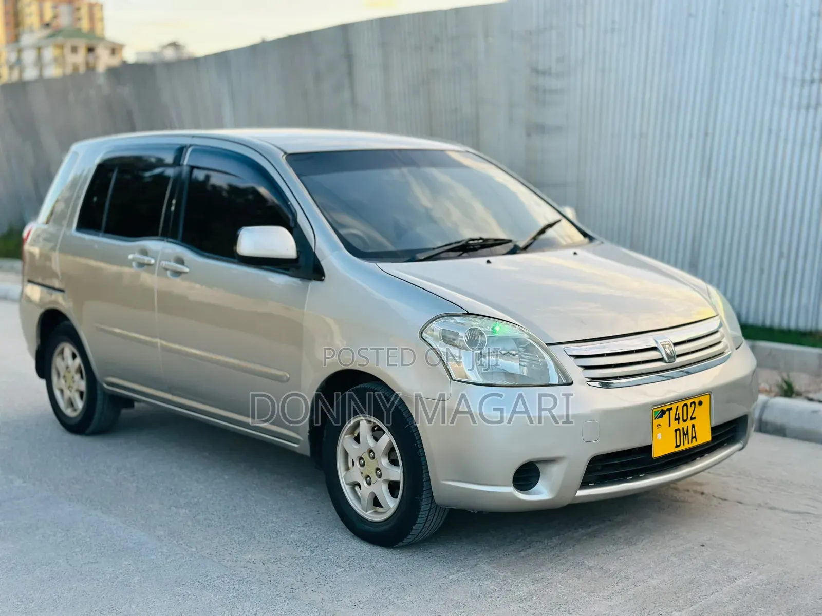 Toyota Raum 2007 Silver