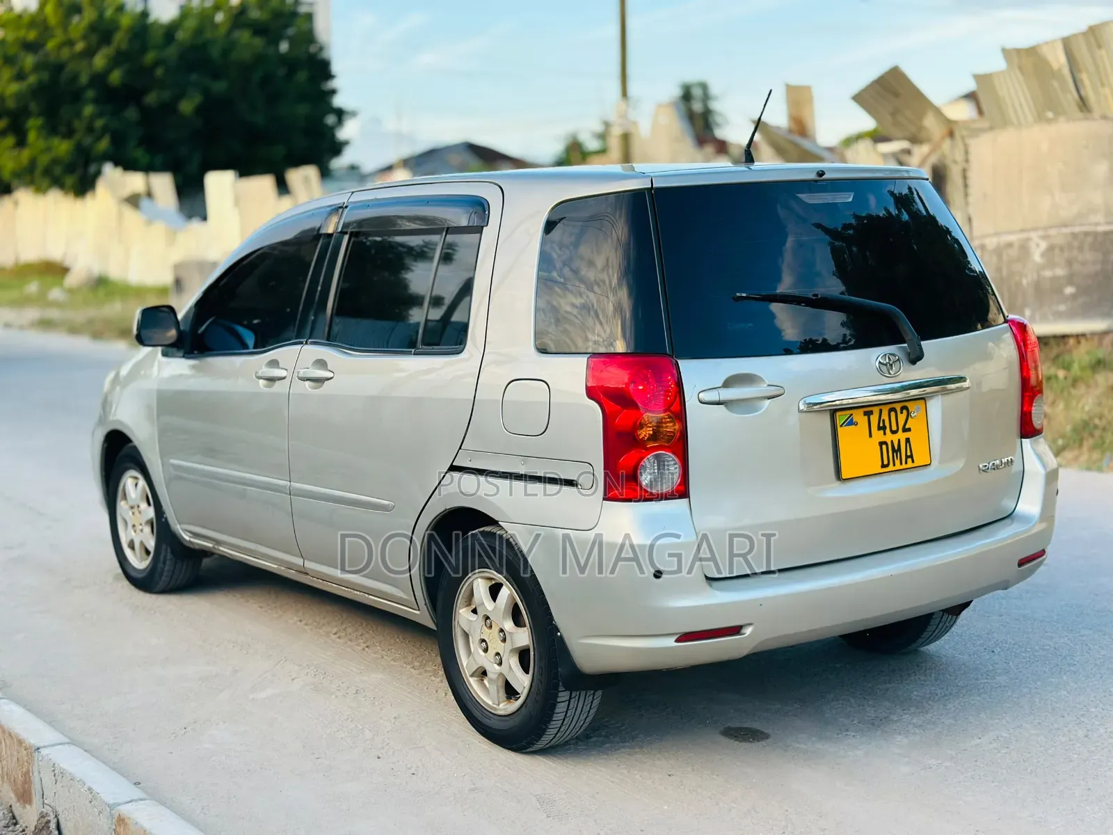 Toyota Raum 2007 Silver