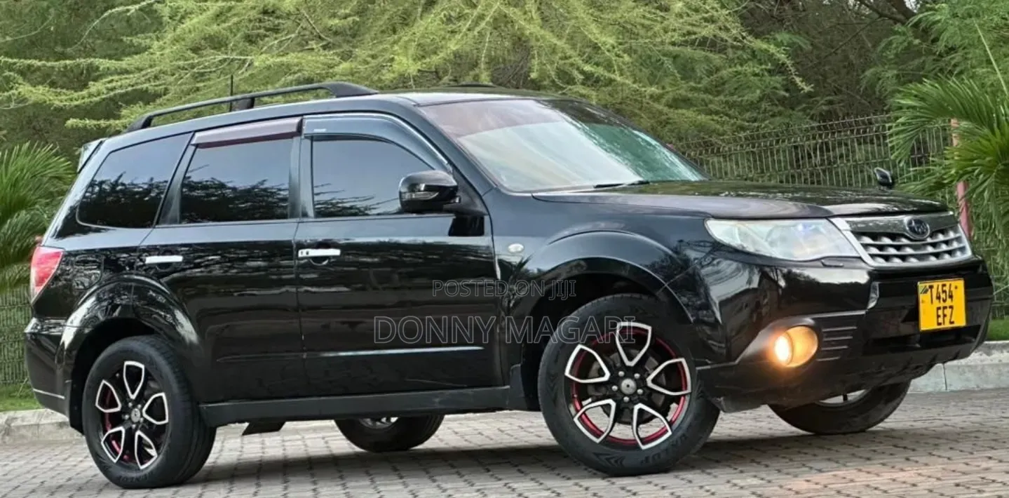 Subaru Forester 2011 Black