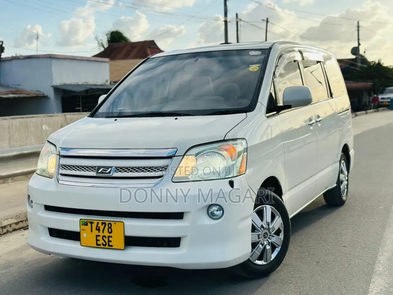 Toyota Noah 2005 Black