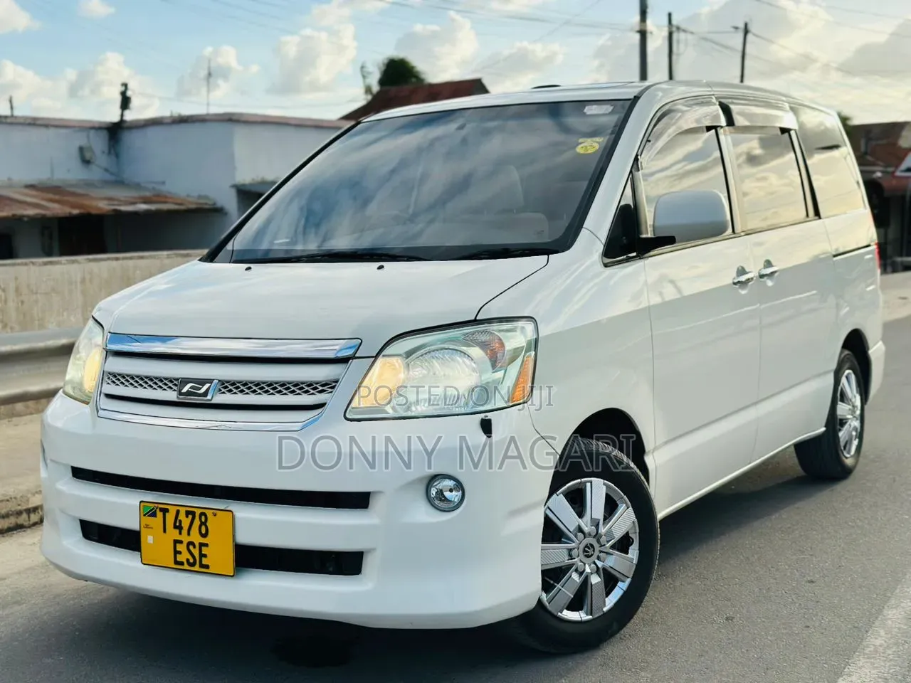 Toyota Noah 2005 Black