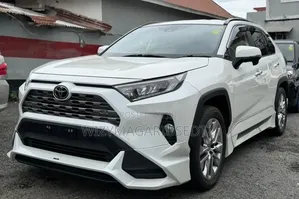 Toyota RAV4 2019 Off white