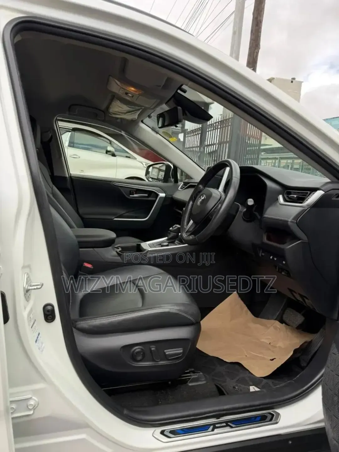 Toyota RAV4 2019 Off white