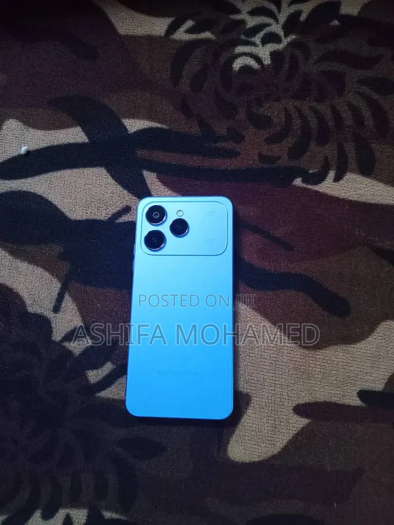 Tecno Spark 40 128 GB Blue