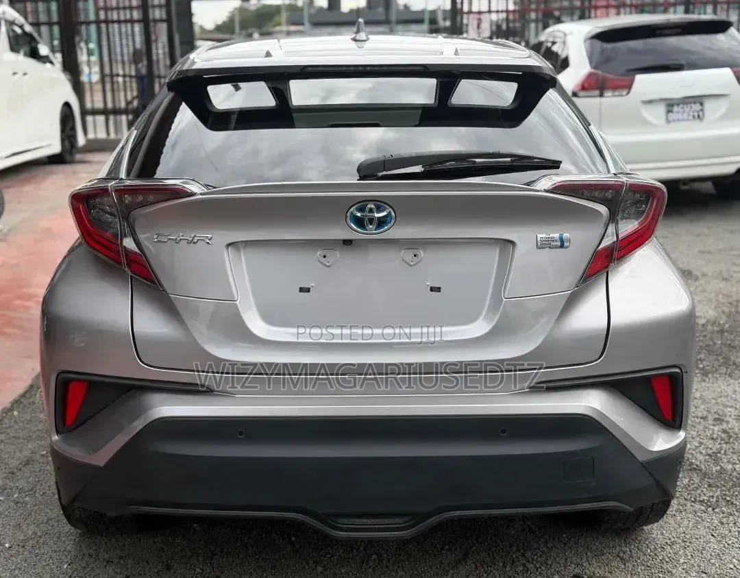 Toyota C-HR 2017 Gray