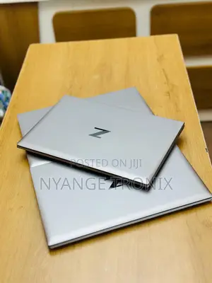 Laptop HP ZBook Firefly G8 16GB Intel Core i7 SSD 512GB