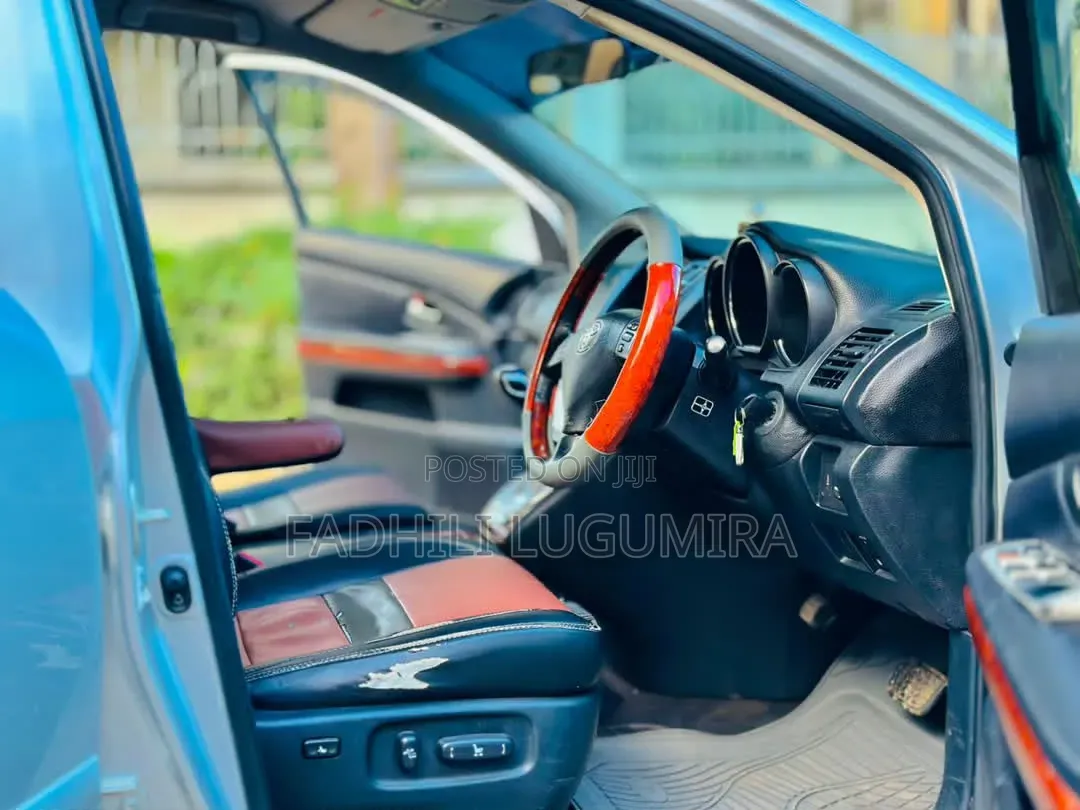 Toyota Harrier 2005 Silver