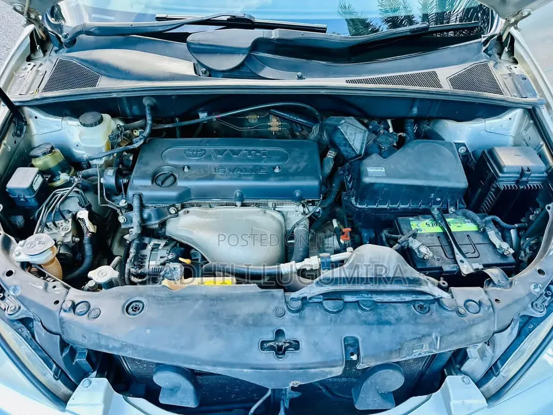 Toyota Harrier 2005 Silver