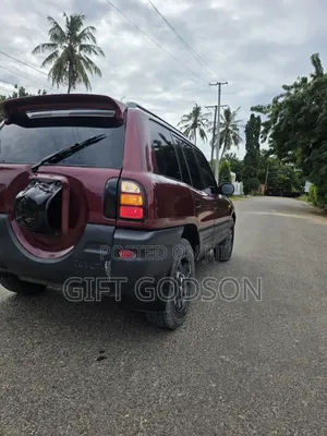 Toyota RAV4 Base FWD 1999 Maroon