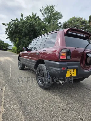 Toyota RAV4 Base FWD 1999 Maroon