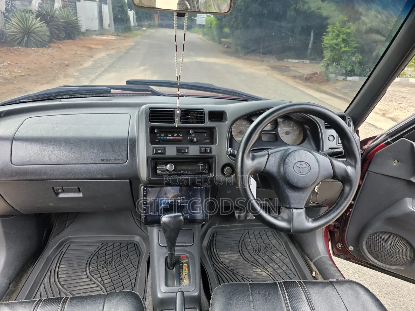 Toyota RAV4 Base FWD 1999 Maroon