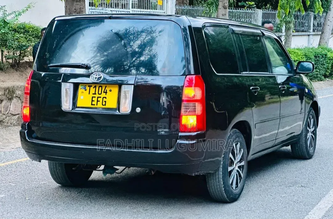 Toyota Succeed 2004 Black