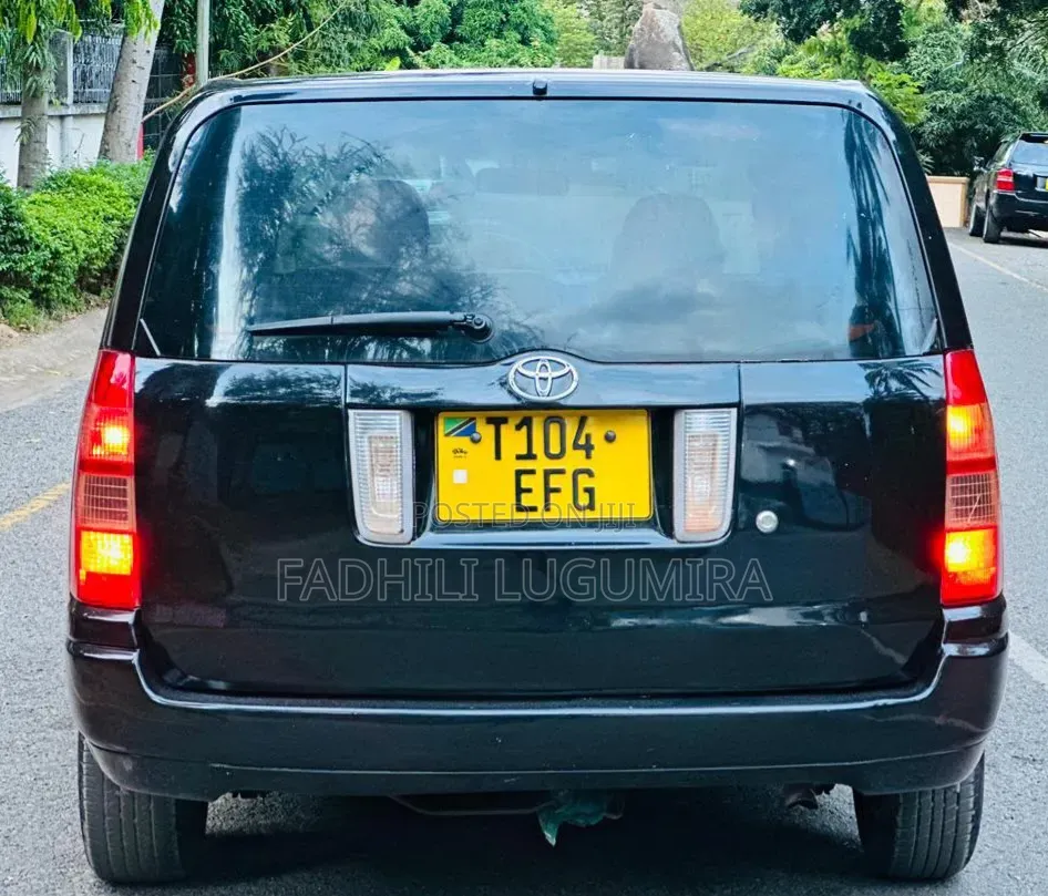 Toyota Succeed 2004 Black