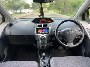 Toyota Vitz 2009 Black