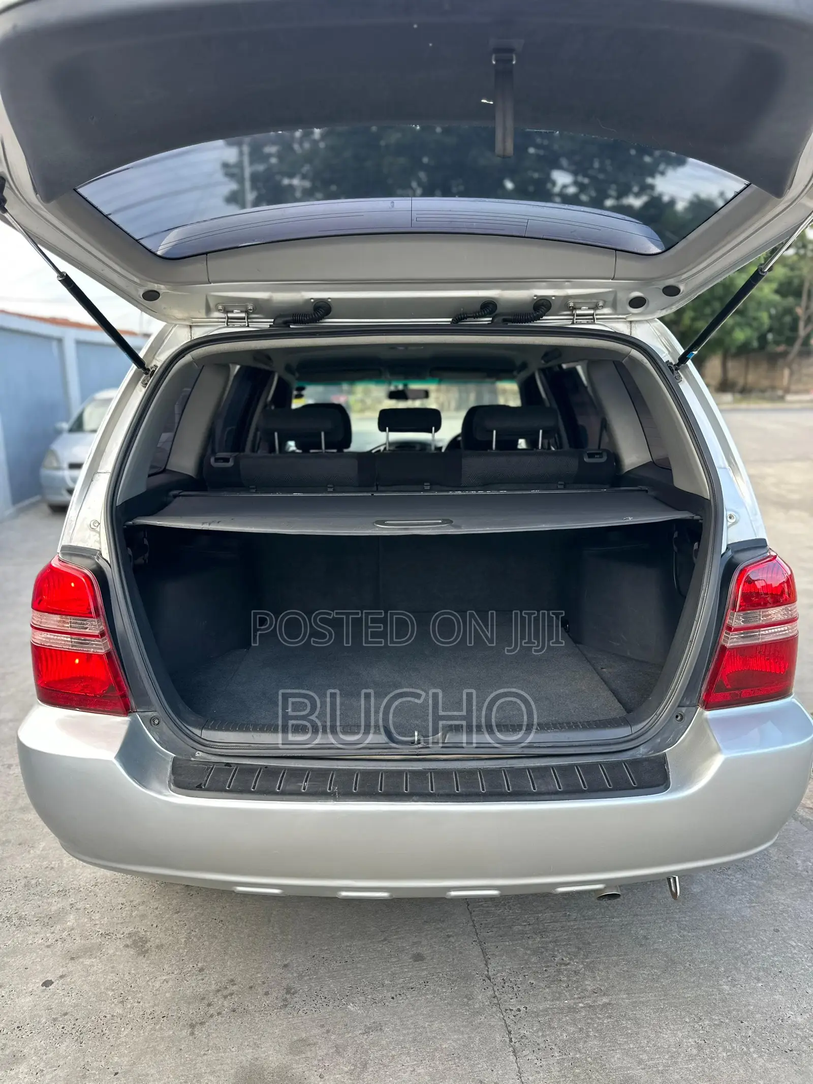 Toyota Kluger 2005 Silver