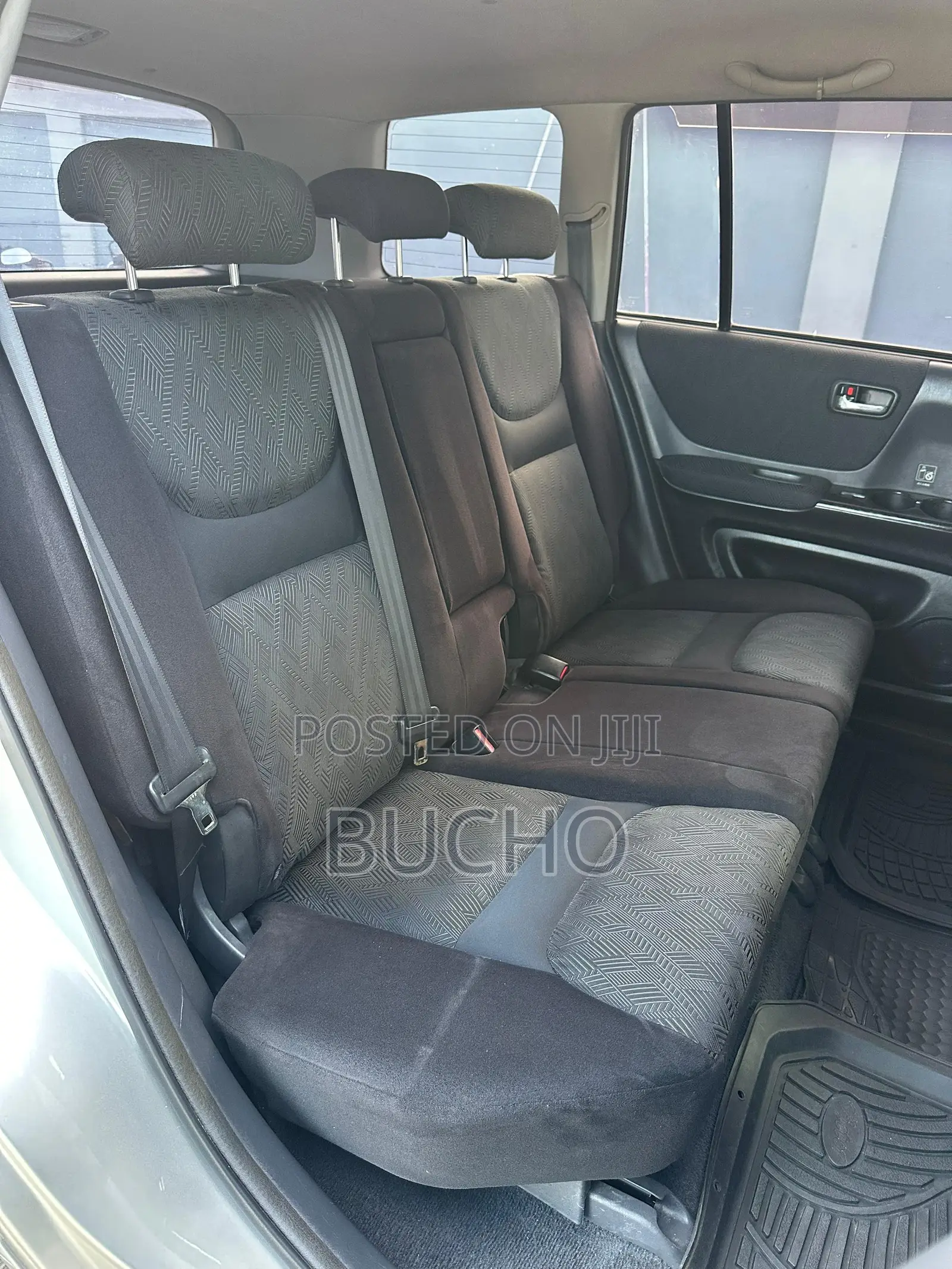 Toyota Kluger 2005 Silver