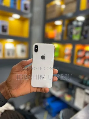 Apple iPhone X 64 GB White