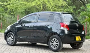 Toyota Vitz 2009 Black