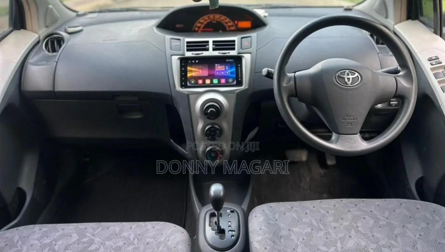 Toyota Vitz 2009 Black