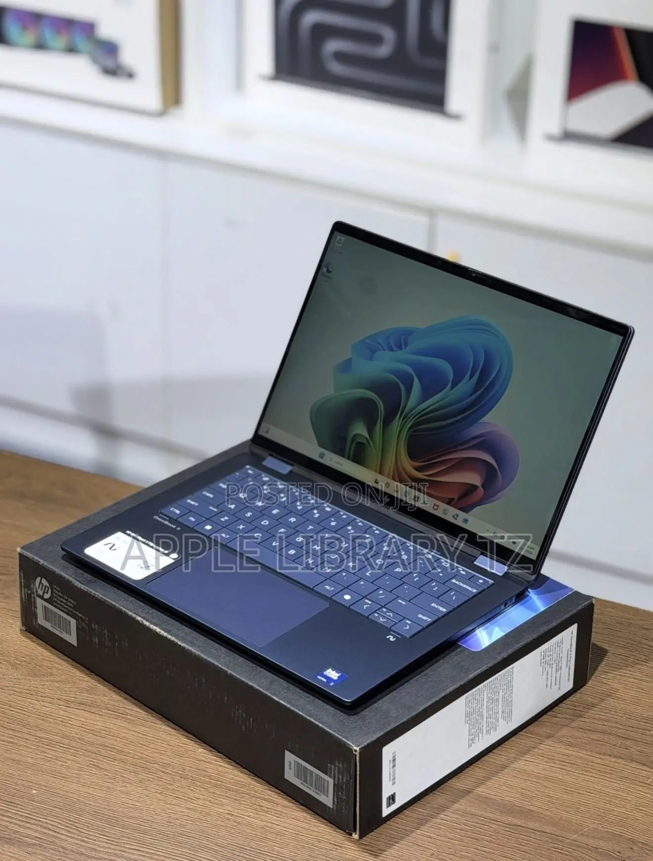New Laptop HP OmniBook X Flip 14" 16GB Intel Core i7 SSD 512GB