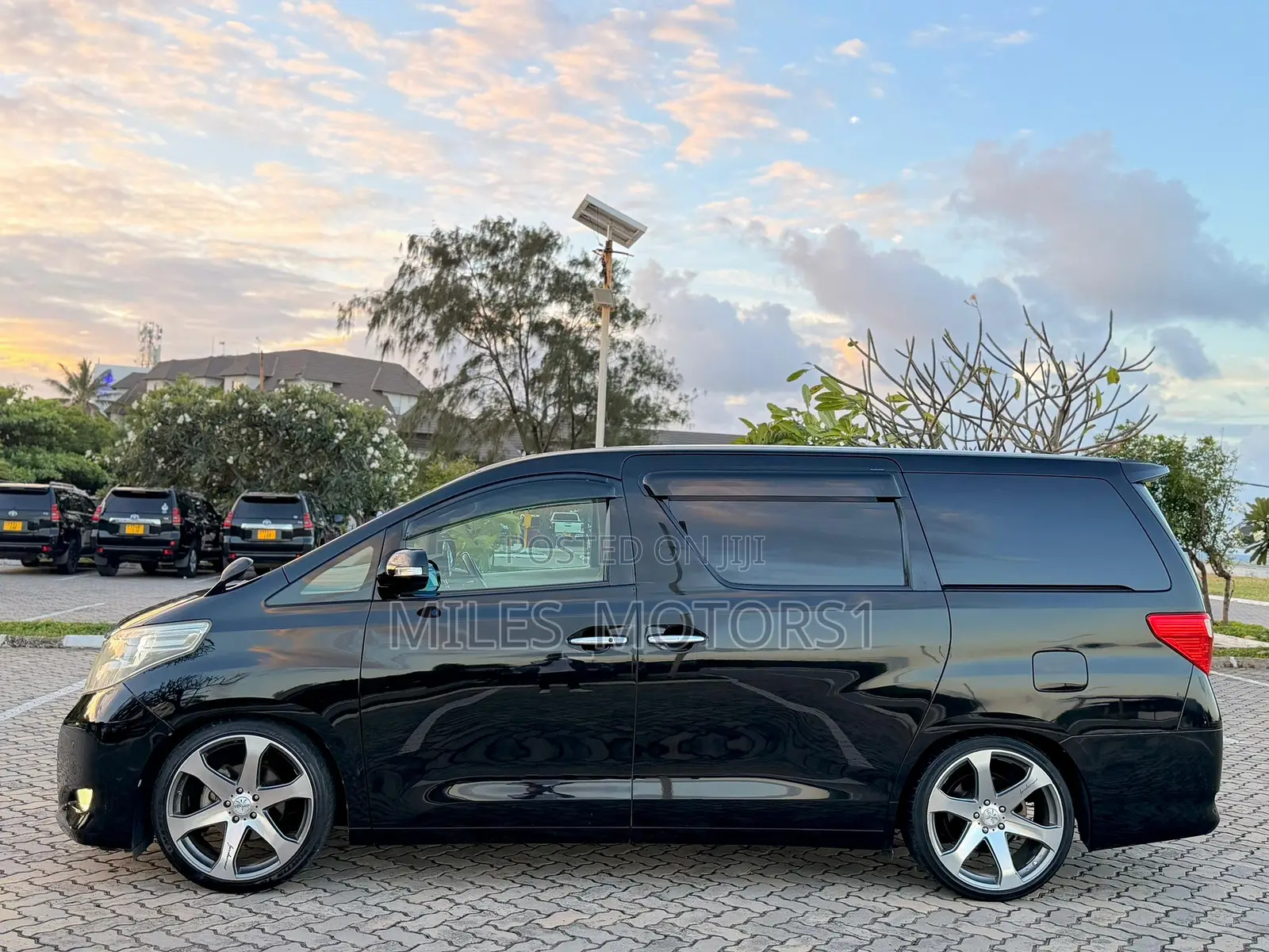 Toyota Alphard 2009 Black