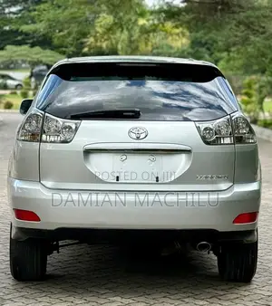 Toyota Harrier 2005 Silver