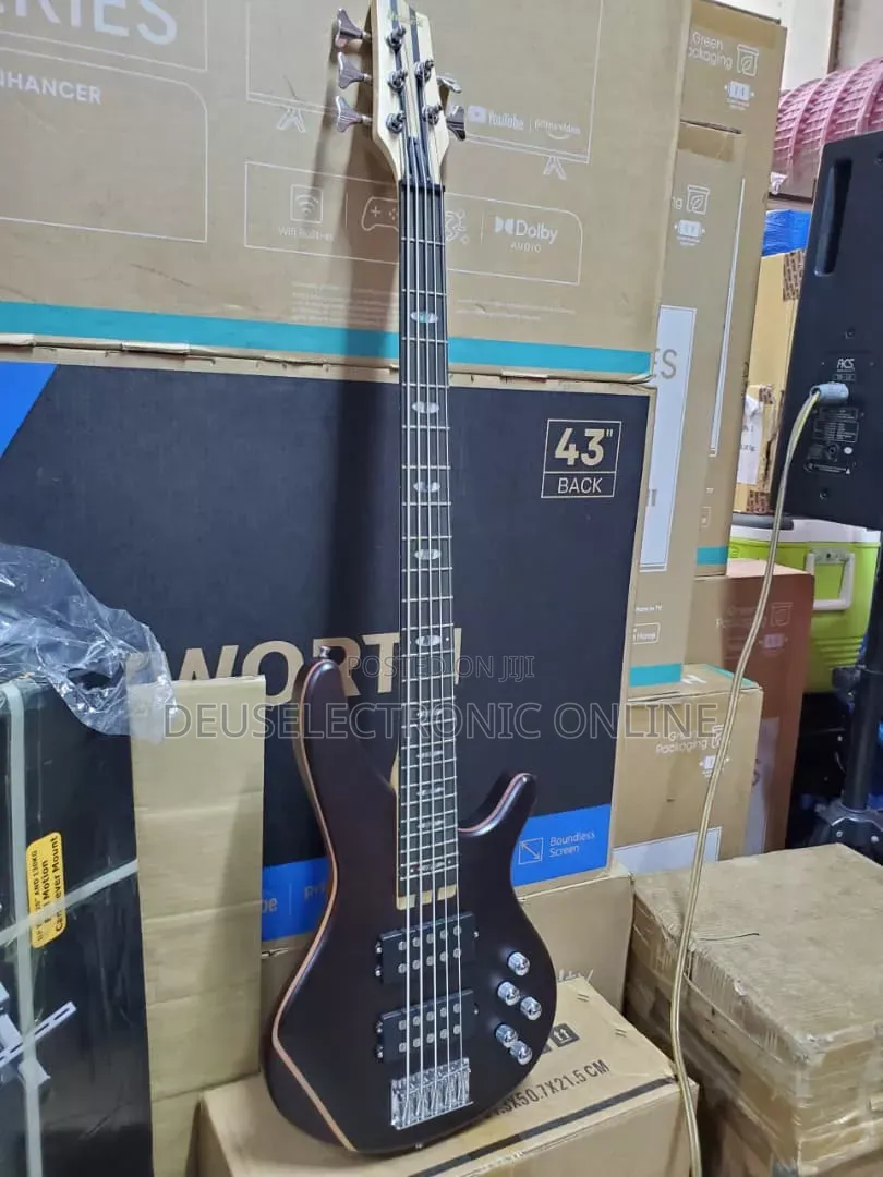 Guitar Ibanez 5 Strings Bass Active