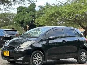 Toyota Vitz 2009 Black