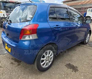Toyota Vitz 2006 Blue