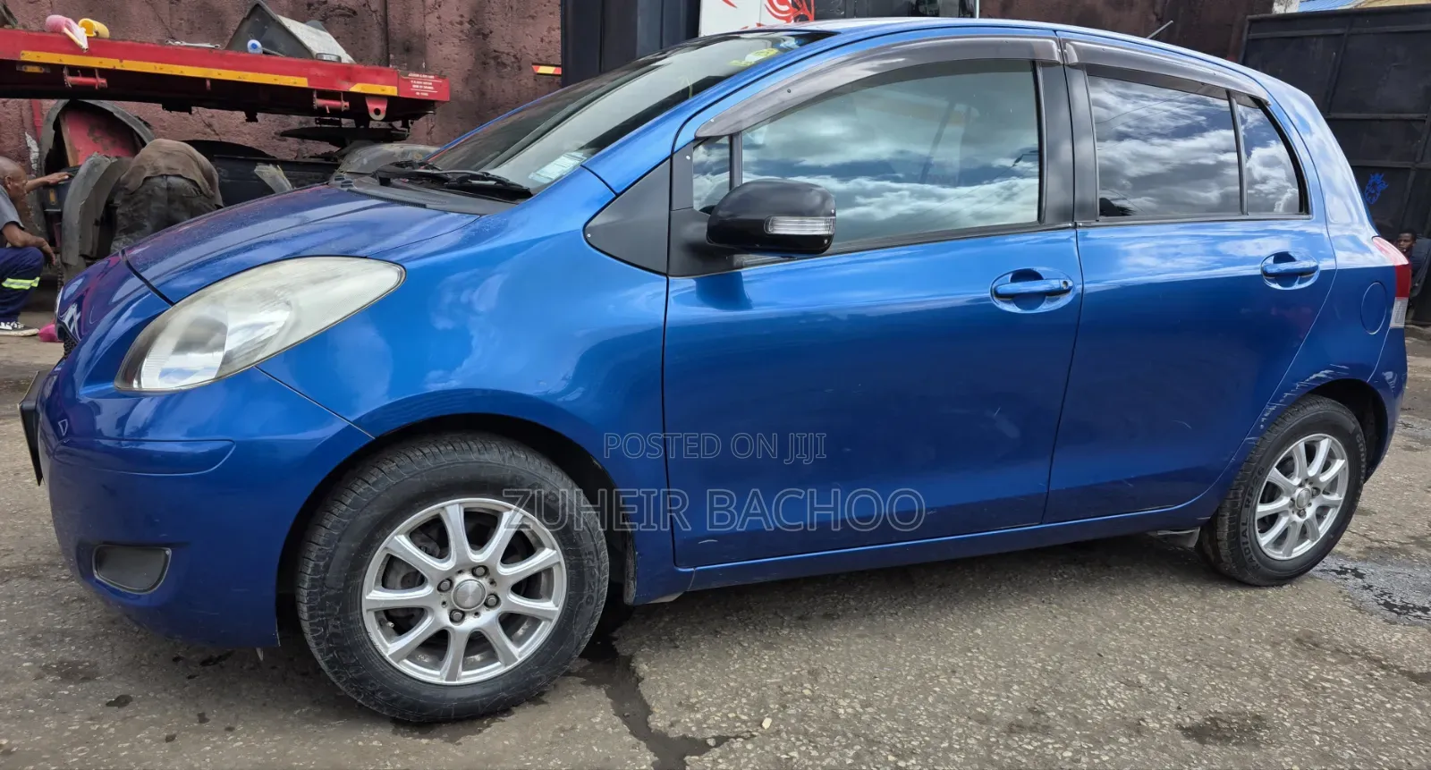 Toyota Vitz 2006 Blue
