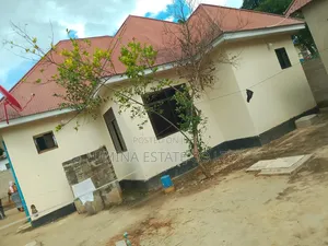 4bdrm Apartment in Lumina, Kinondoni for sale