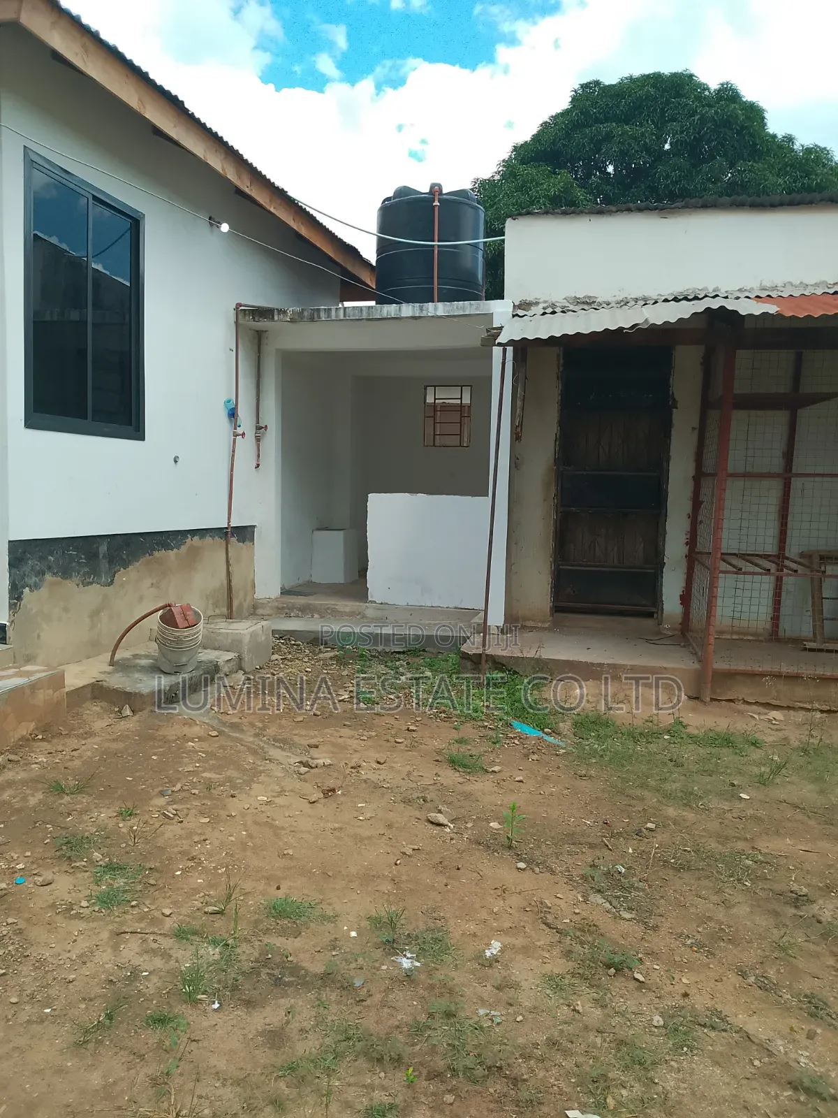 4bdrm Apartment in Lumina, Kinondoni for sale