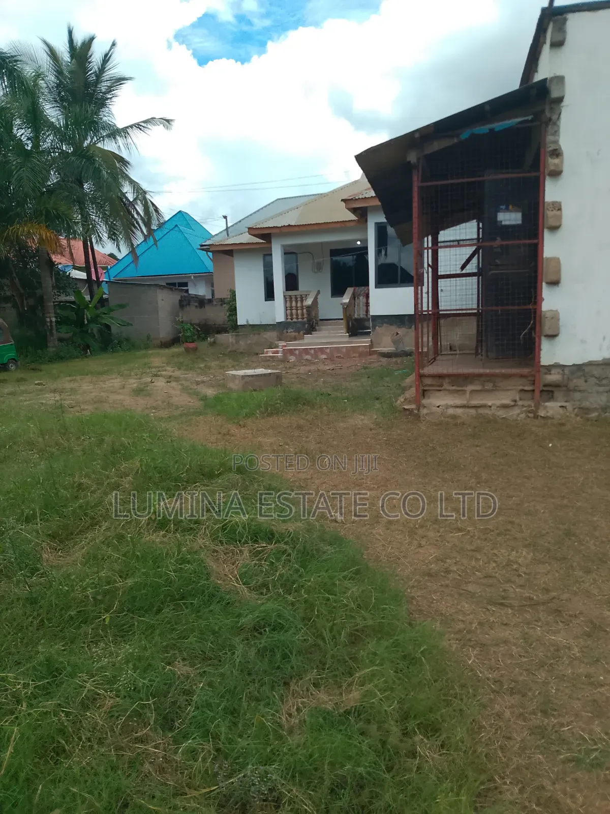 4bdrm Apartment in Lumina, Kinondoni for sale